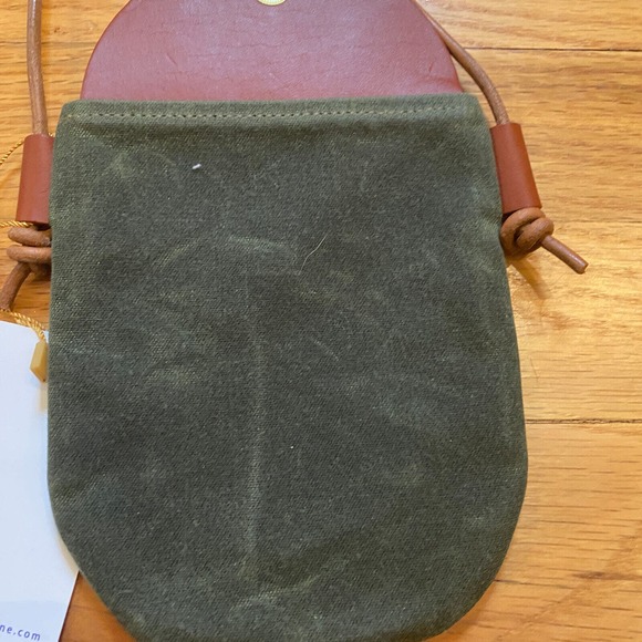 NWT Passage One Bali Mini Crossbody Phone Holder Waxed Canvas Olive Leather Snap - Picture 6 of 8